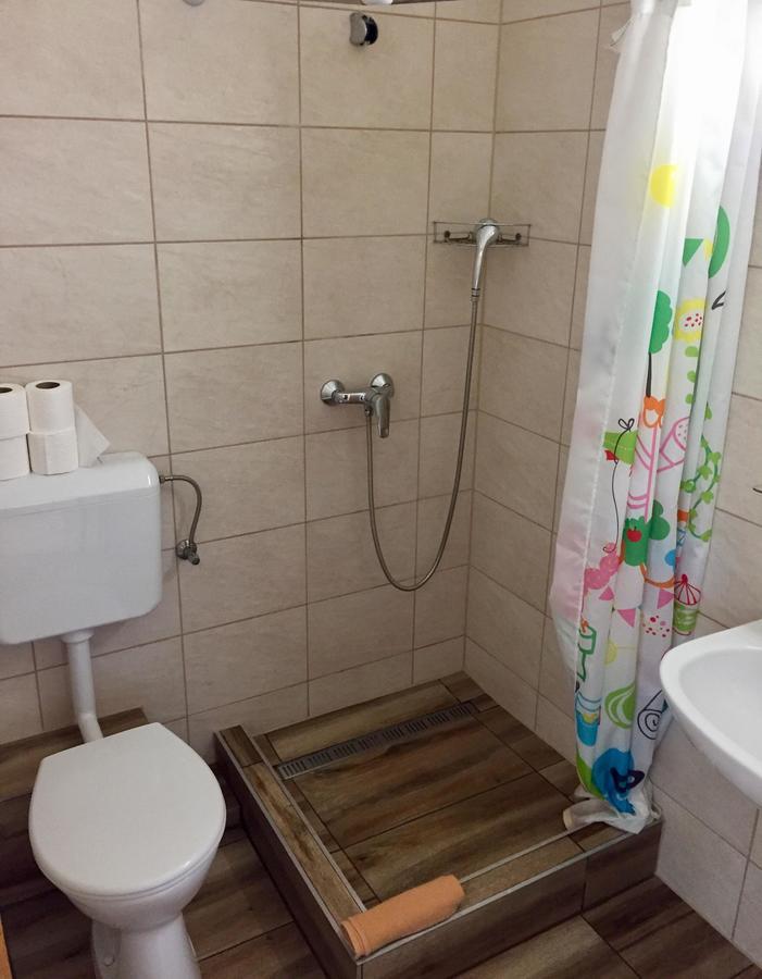 Hotel Amarillis Дьор Екстериор снимка